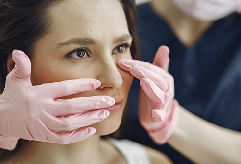 Everything About Non-Surgical Nose Tip Aesthetics (Treatment of Nose Tip Asymmetries)